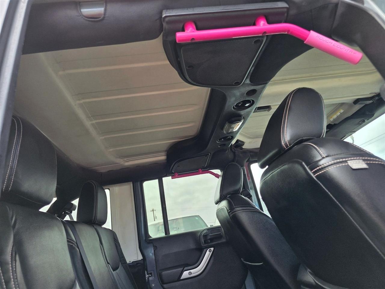 Jeep Wrangler Unlimited 4WD 4dr Sahara 2015