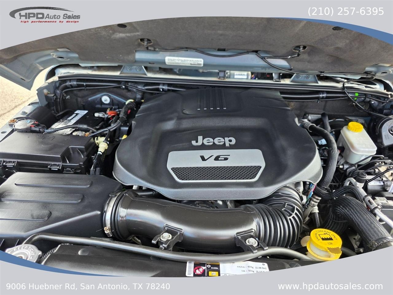 Jeep Wrangler Unlimited 4WD 4dr Sahara 2015