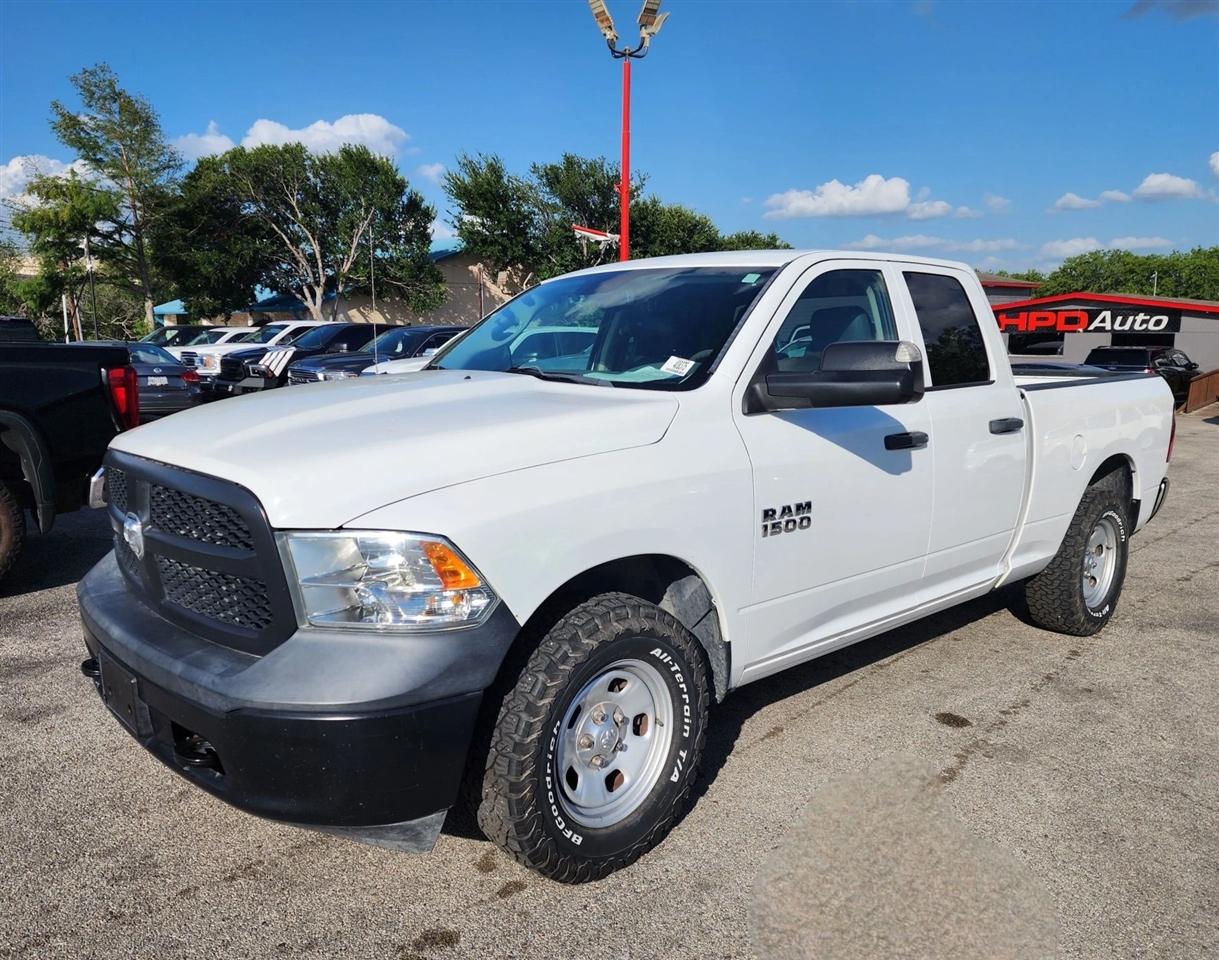 RAM 1500 4WD Quad Cab 140.5" Tradesman 2016