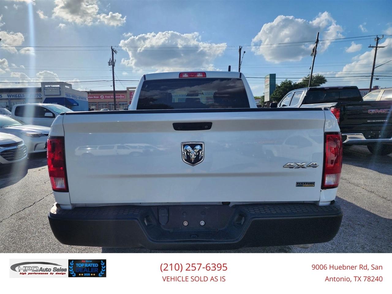 RAM 1500 4WD Quad Cab 140.5" Tradesman 2016