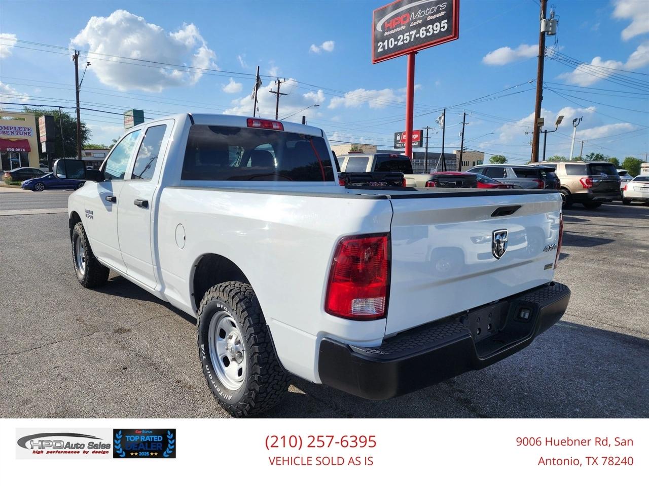 RAM 1500 4WD Quad Cab 140.5" Tradesman 2016
