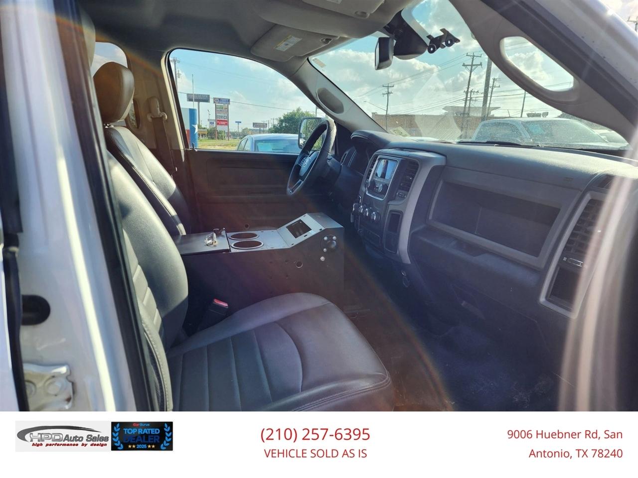 RAM 1500 4WD Quad Cab 140.5" Tradesman 2016
