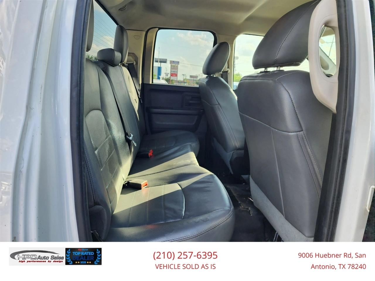 RAM 1500 4WD Quad Cab 140.5" Tradesman 2016
