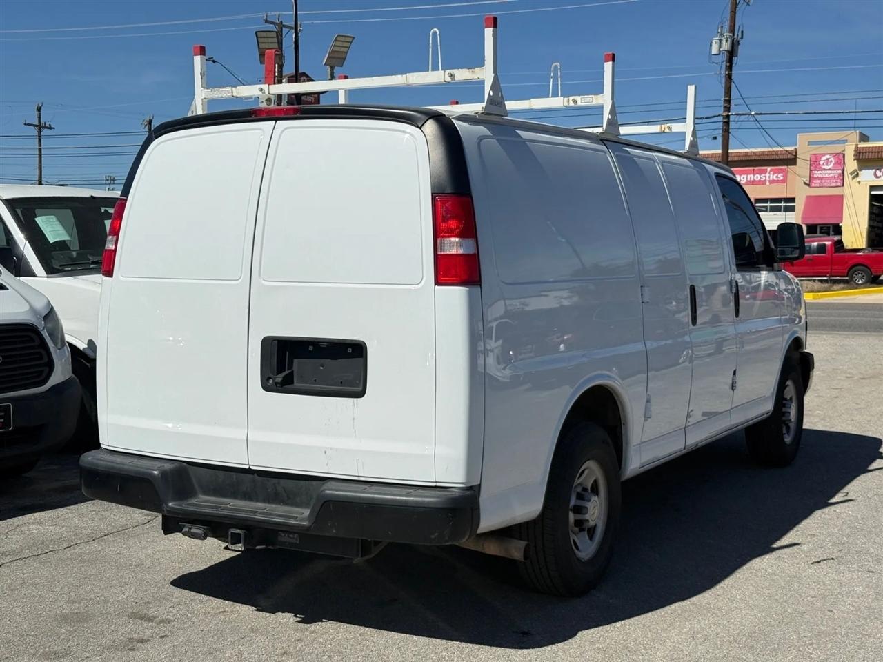 Chevrolet Express Cargo Van RWD 2500 135" 2021