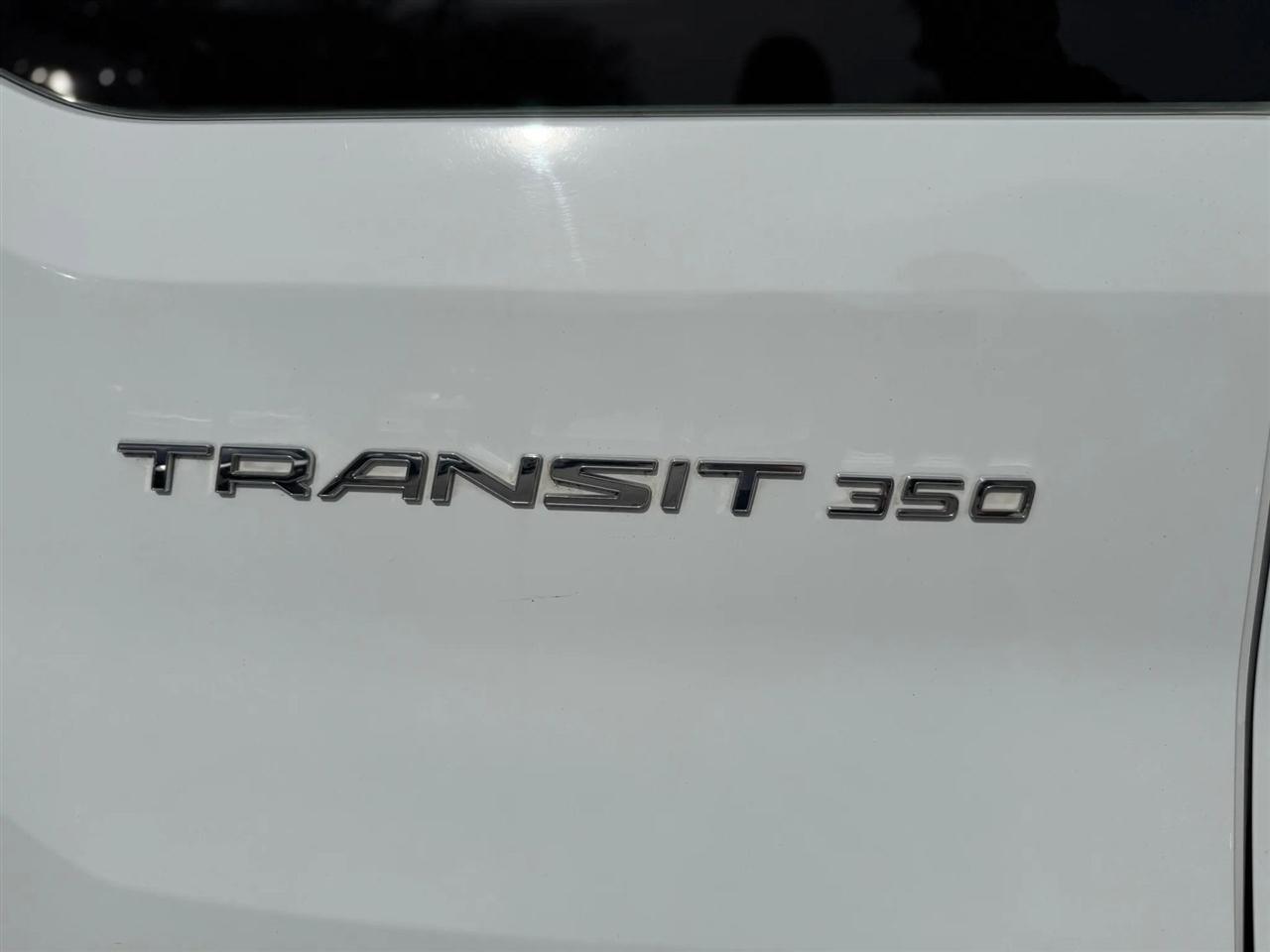 Ford Transit Passenger Wagon T-350 148" Low Roof XLT RWD 2021