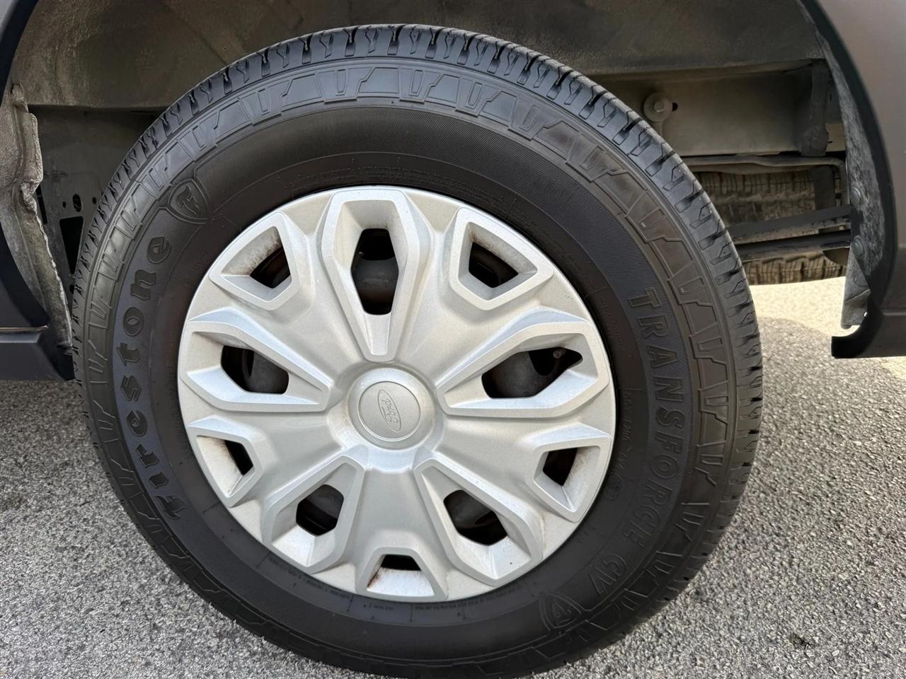 Ford Transit Passenger Wagon T-350 148" Low Roof XLT RWD 2021