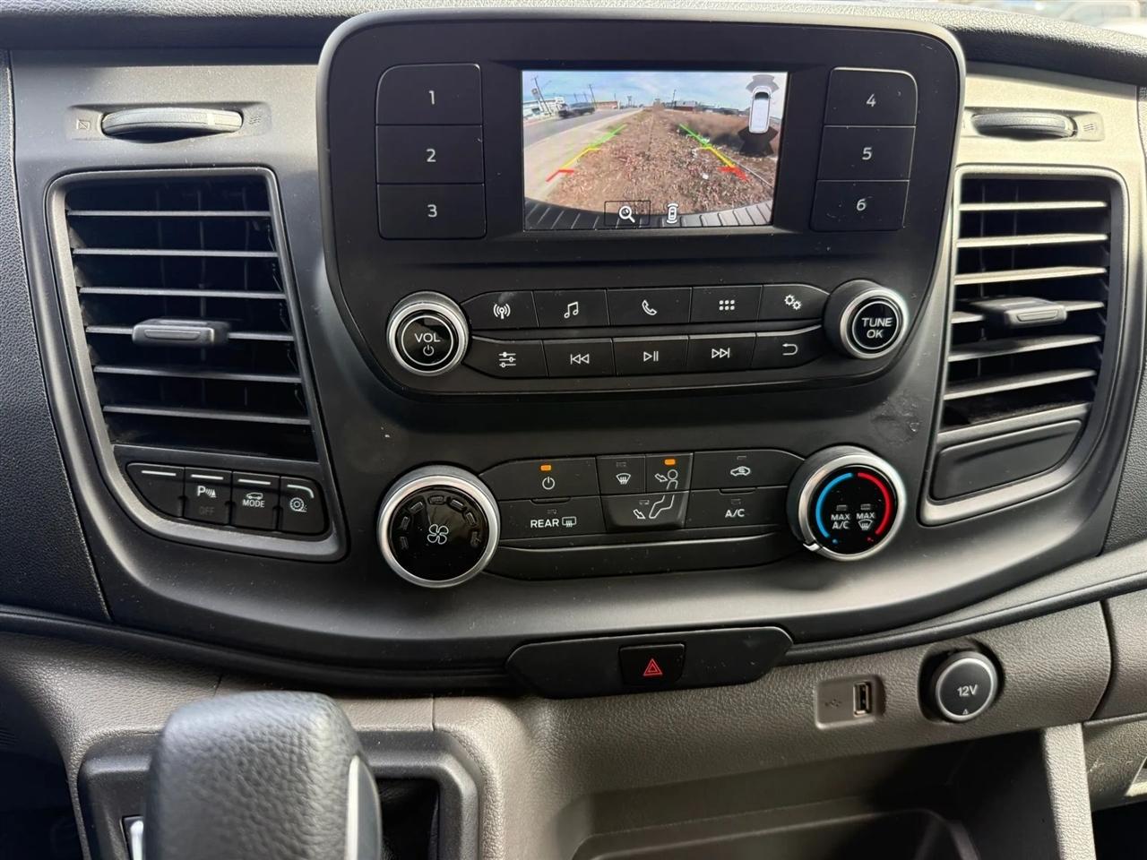 Ford Transit Passenger Wagon T-350 148" Low Roof XLT RWD 2021