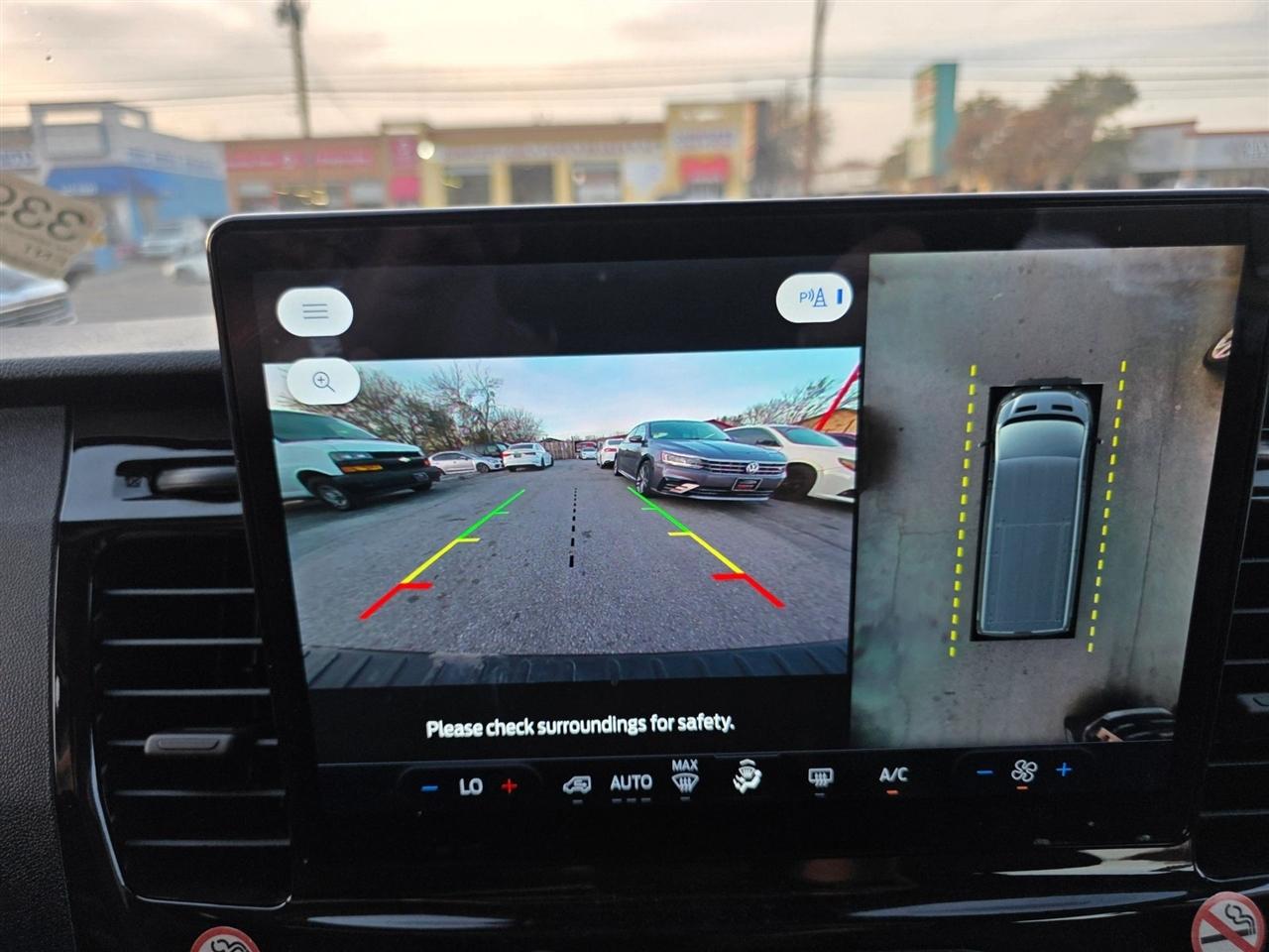 Ford Transit Passenger Wagon T-350 148" Low Roof XLT RWD 2023