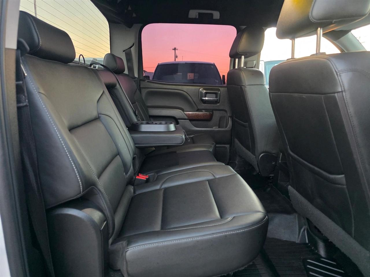 GMC Sierra 1500 2WD Crew Cab 143.5" SLT 2018