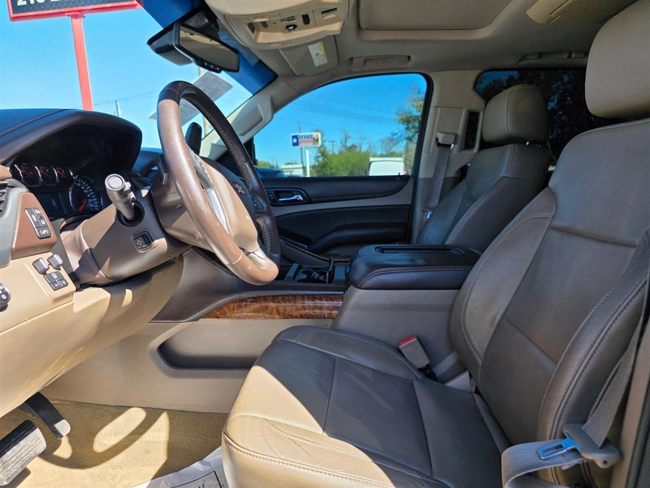 Chevrolet Suburban 2WD 4dr LTZ 2015