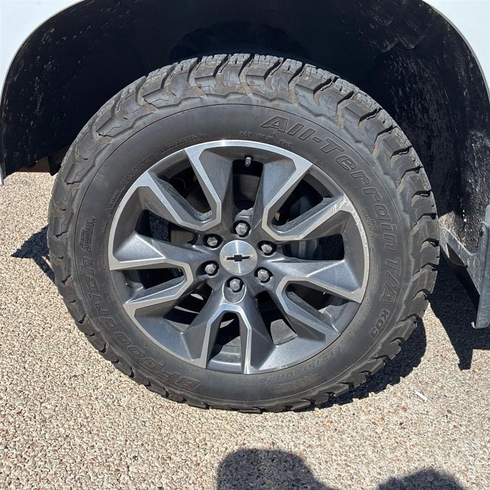 Chevrolet Silverado 1500 4WD Crew Cab 147" RST 2020