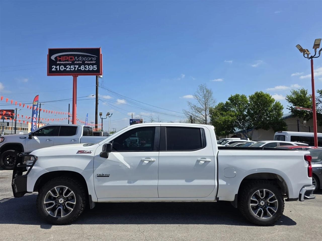 Chevrolet Silverado 1500 4WD Crew Cab 147" RST 2020