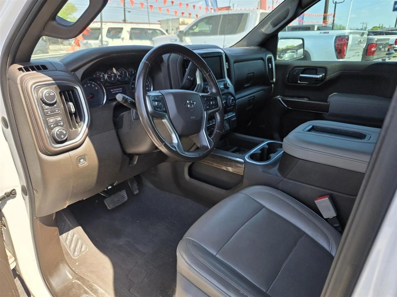 Chevrolet Silverado 1500 4WD Crew Cab 147" RST 2020