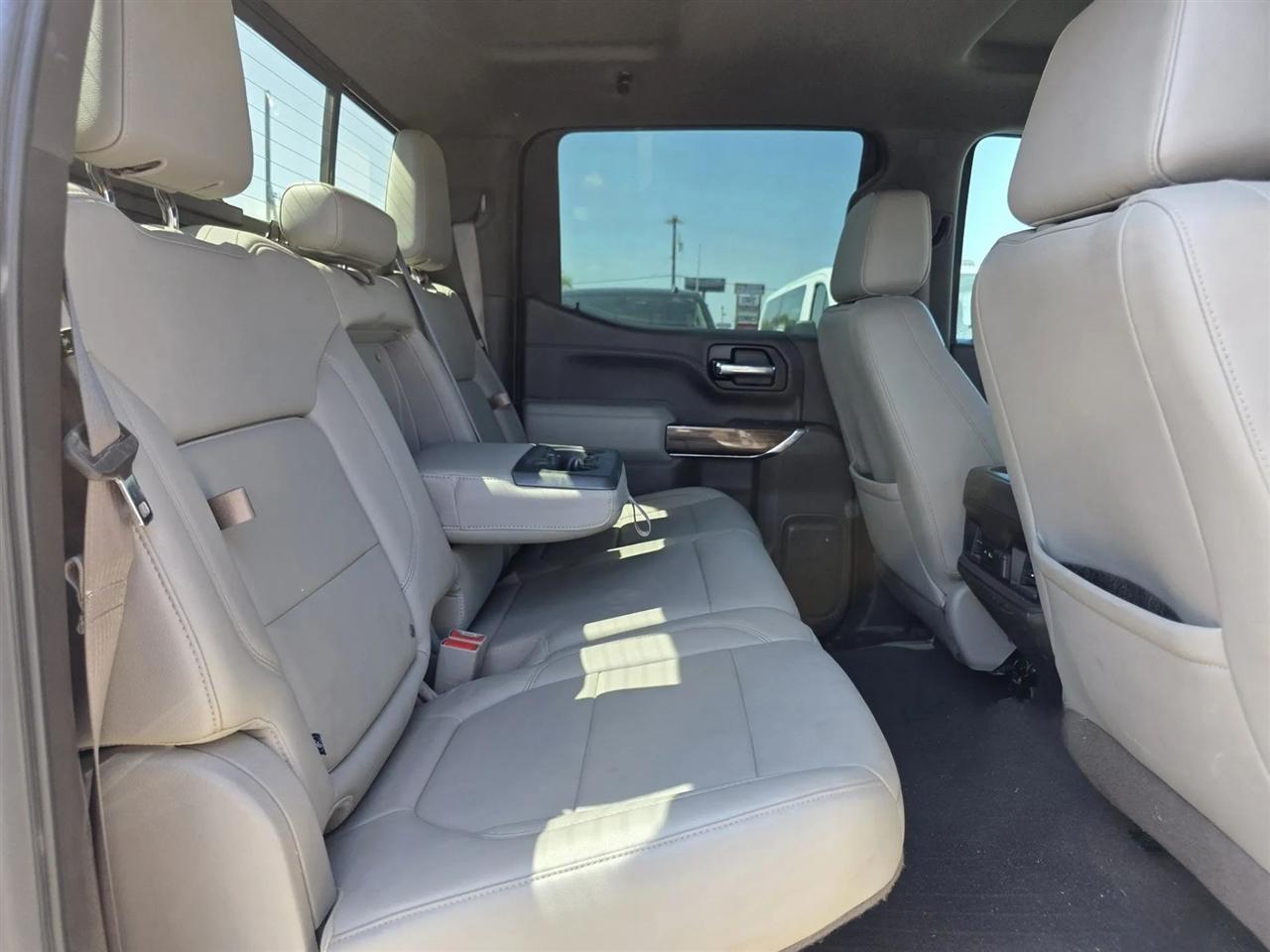 Chevrolet Silverado 1500 4WD Crew Cab 147" RST 2020