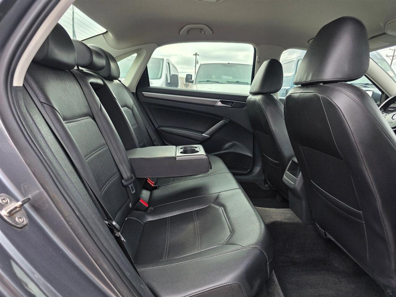 Volkswagen Passat 2.0T S Auto 2018