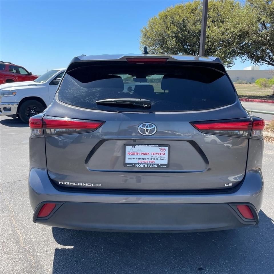 Toyota Highlander Platinum FWD (Natl) 2023