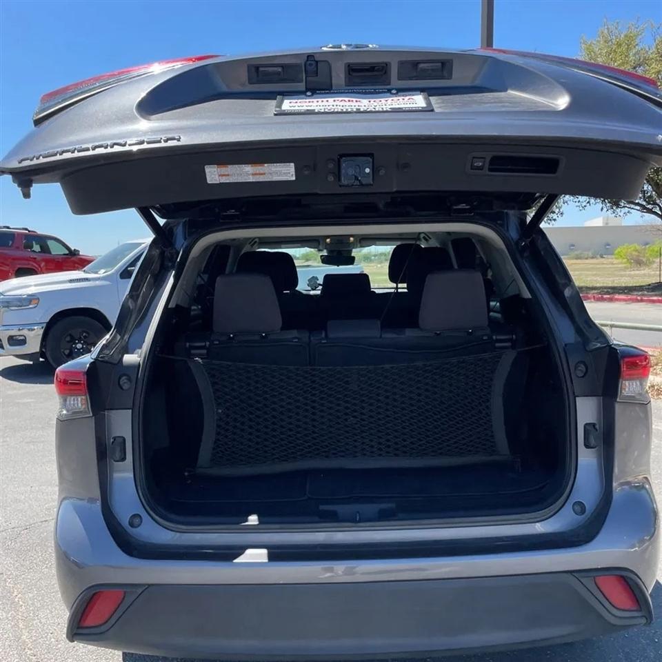 Toyota Highlander Platinum FWD (Natl) 2023