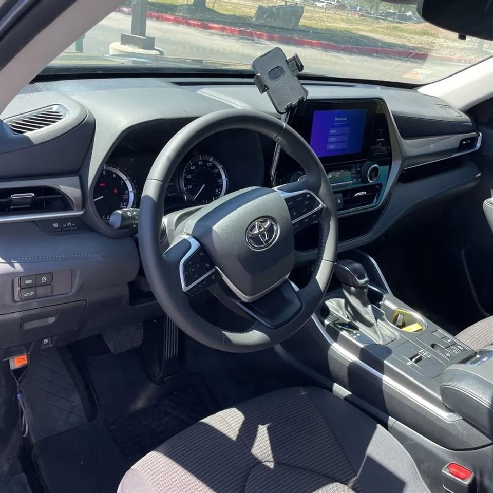 Toyota Highlander Platinum FWD (Natl) 2023