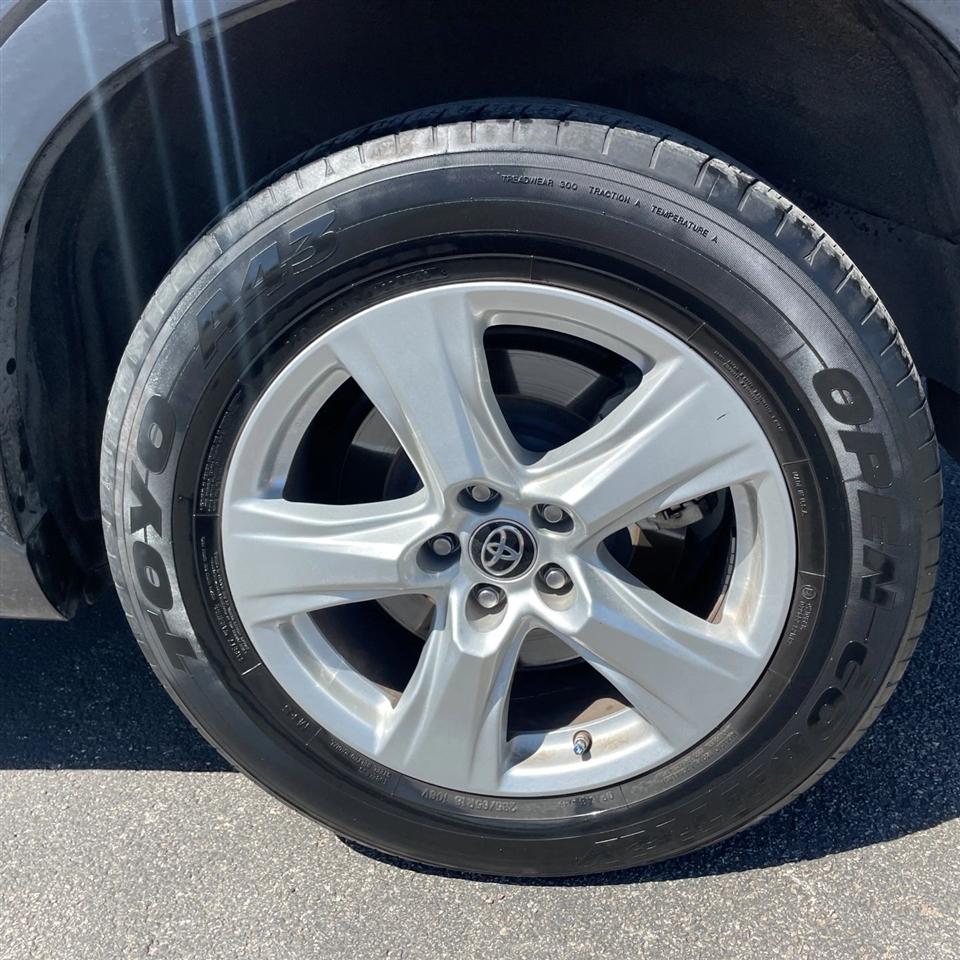 Toyota Highlander Platinum FWD (Natl) 2023