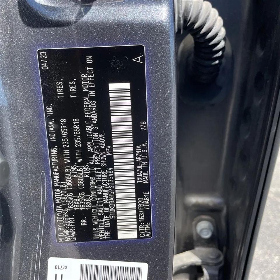 Toyota Highlander Platinum FWD (Natl) 2023