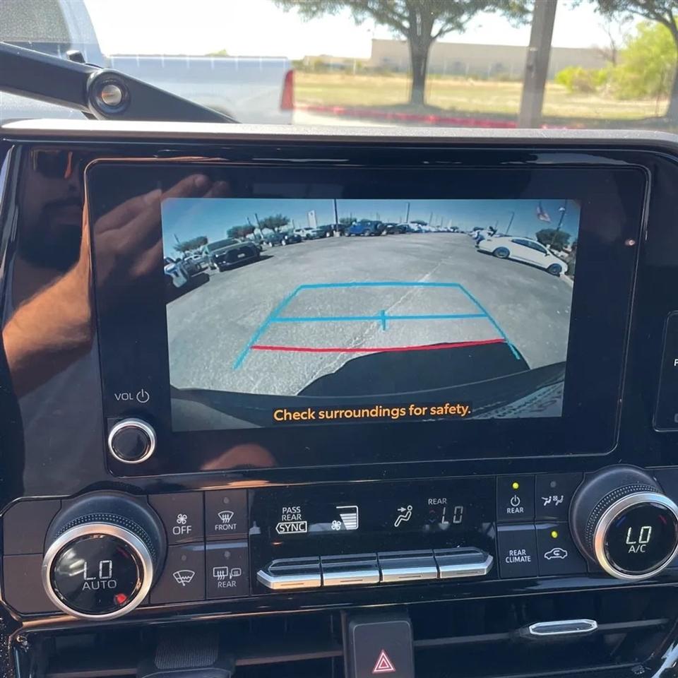 Toyota Highlander Platinum FWD (Natl) 2023