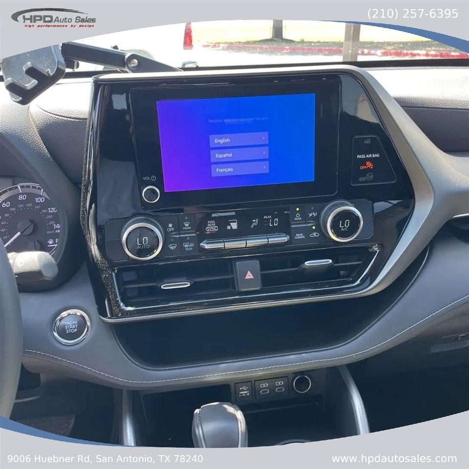 Toyota Highlander Platinum FWD (Natl) 2023