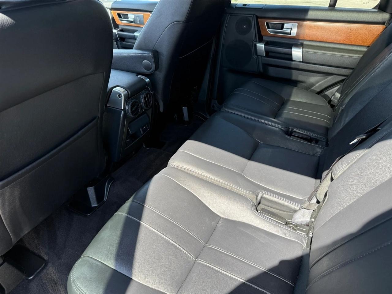 Land Rover LR4 4WD 4dr HSE 2015