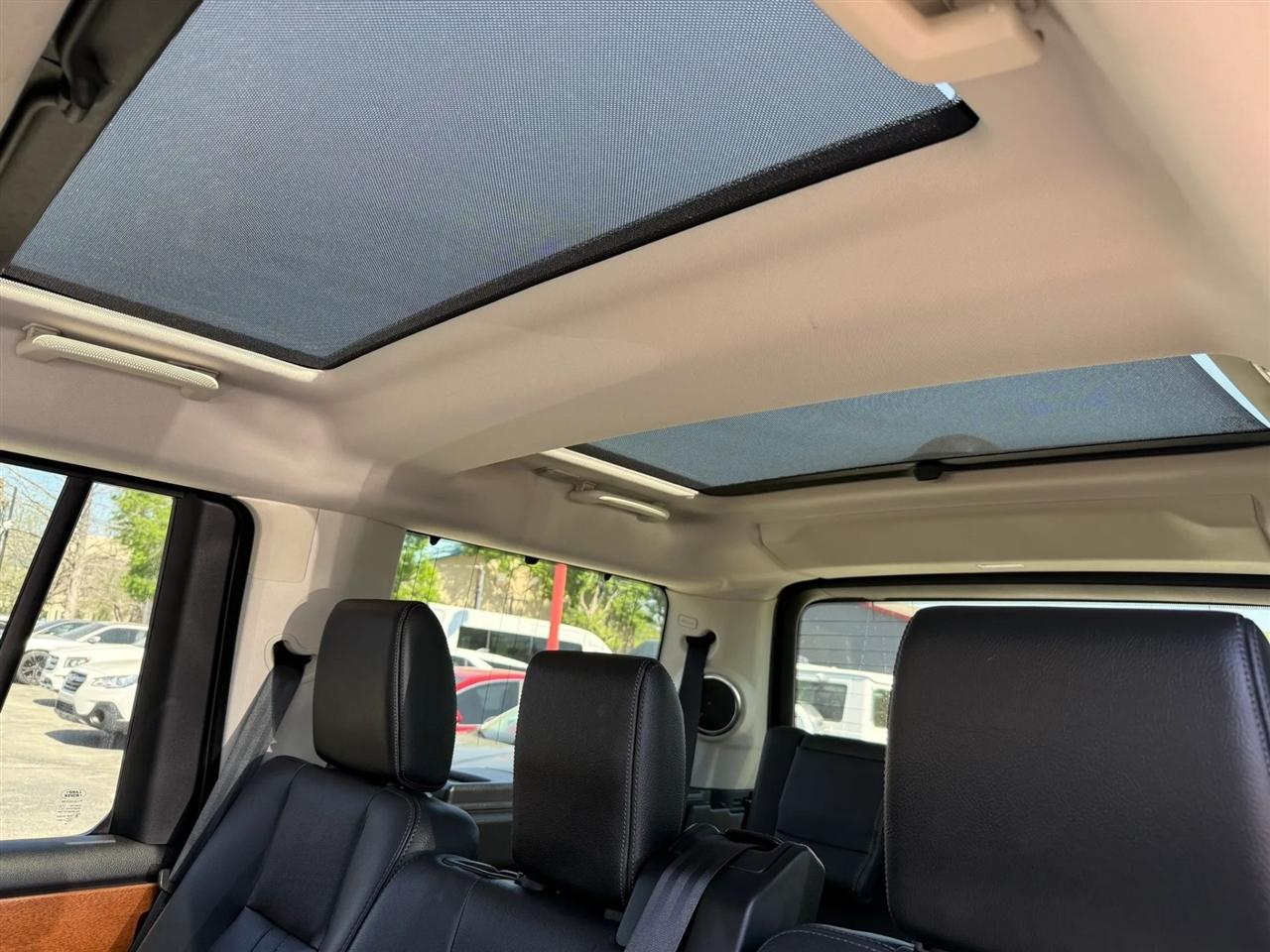 Land Rover LR4 4WD 4dr HSE 2015