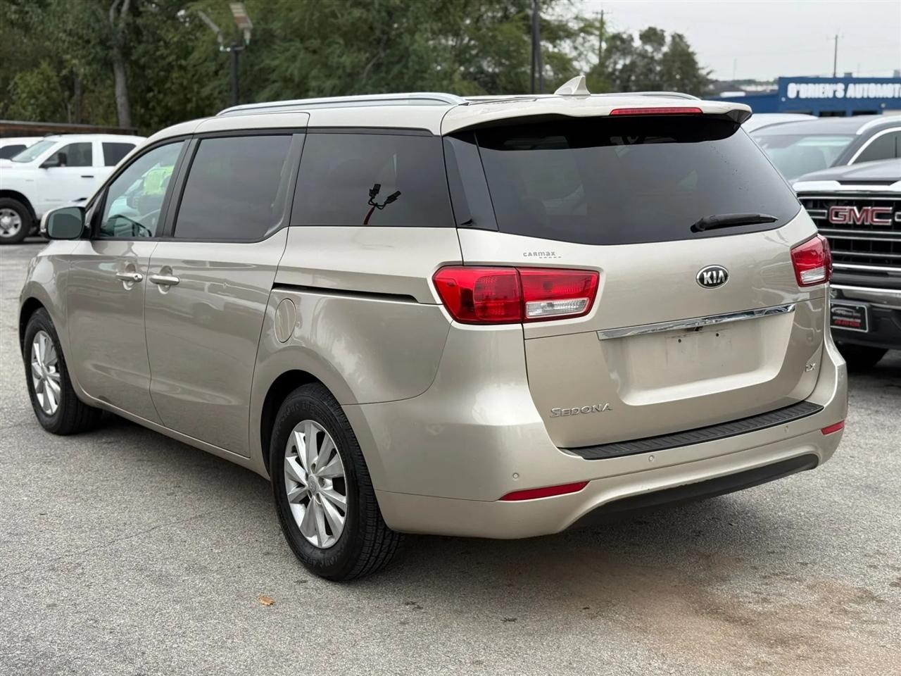Kia Sedona 4dr Wgn LX 2016