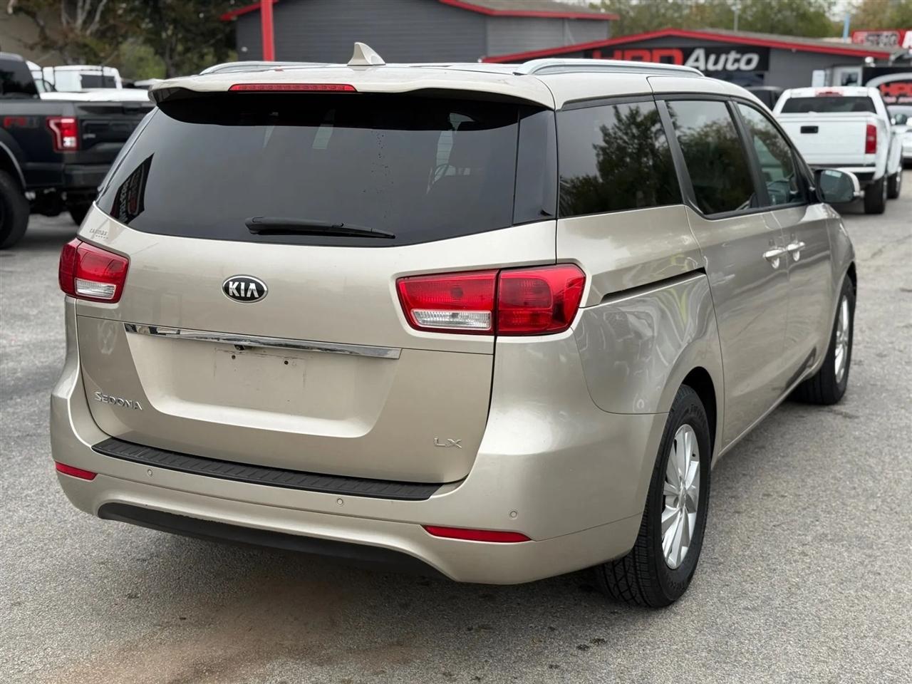Kia Sedona 4dr Wgn LX 2016