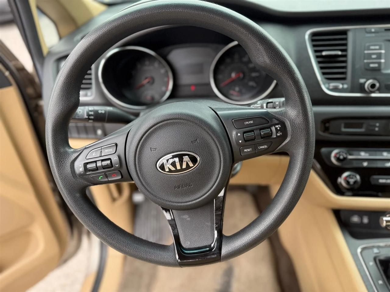 Kia Sedona 4dr Wgn LX 2016