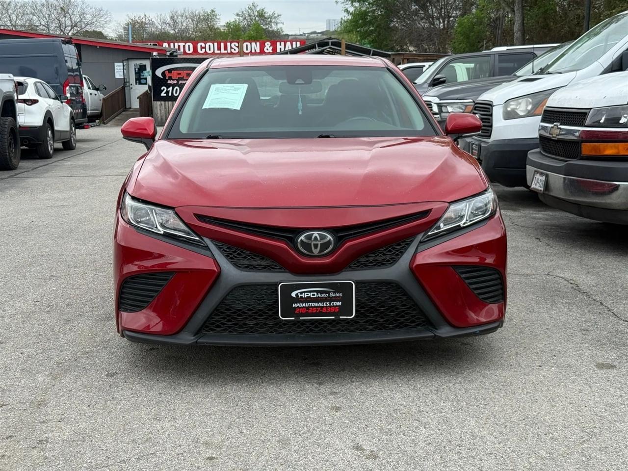 Toyota Camry SE Auto (Natl) 2020