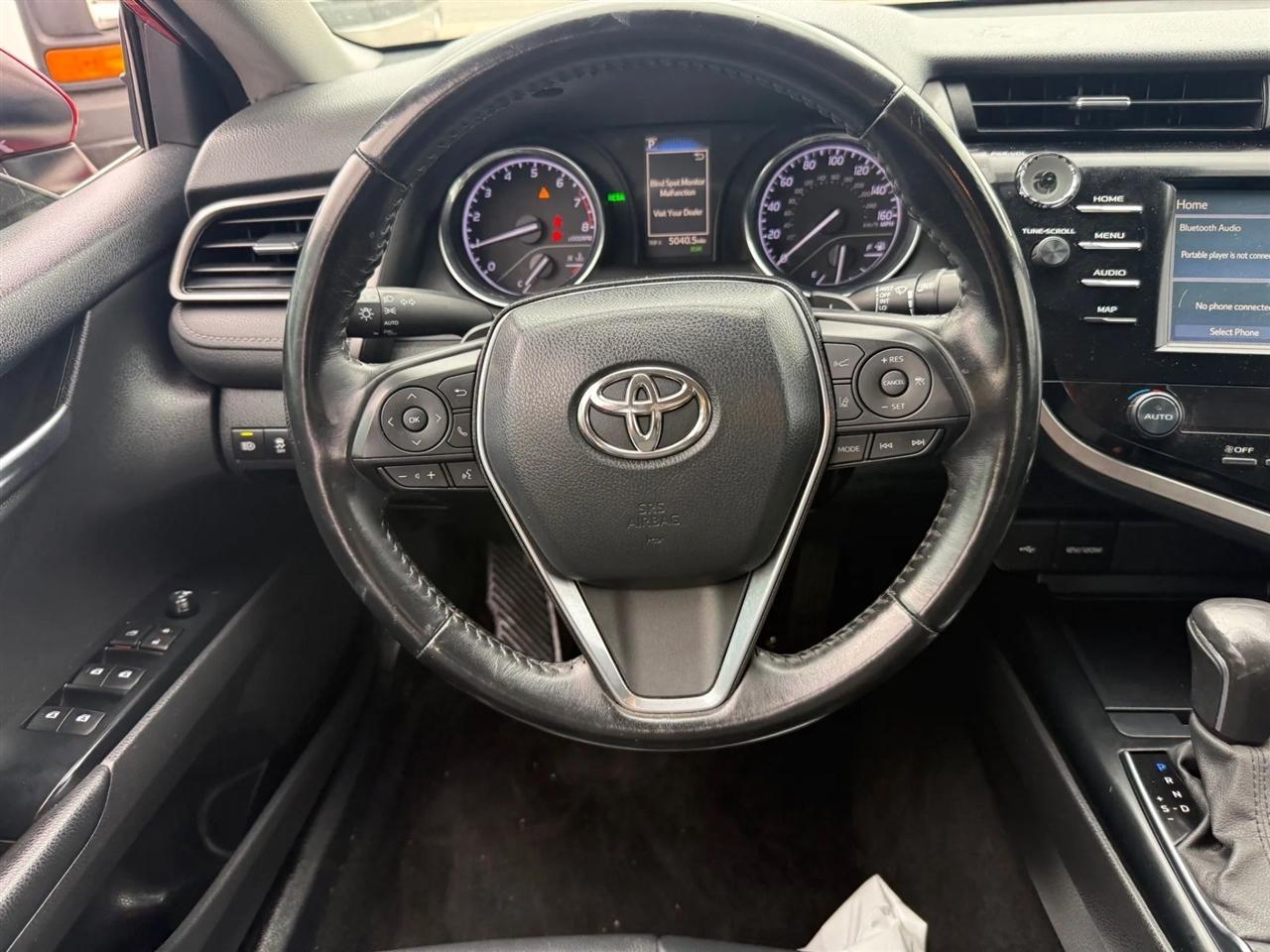 Toyota Camry SE Auto (Natl) 2020