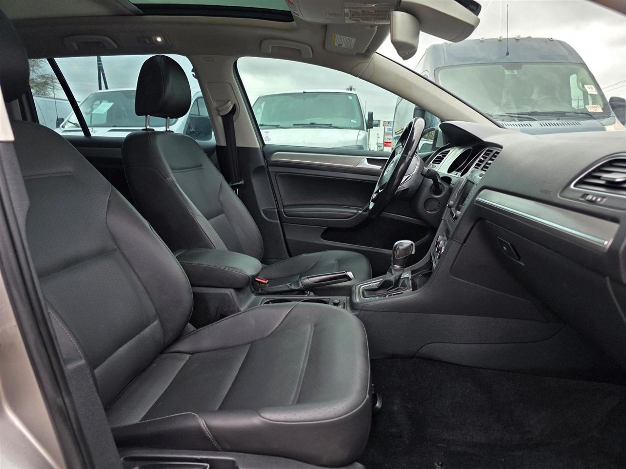 Volkswagen Golf SportWagen 4dr Auto TSI S 2016