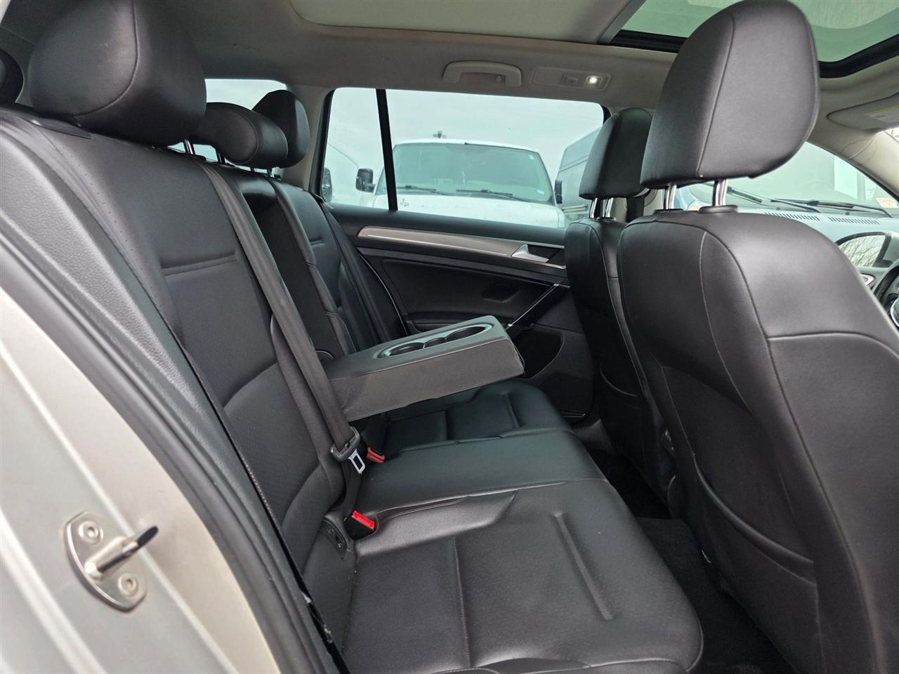 Volkswagen Golf SportWagen 4dr Auto TSI S 2016