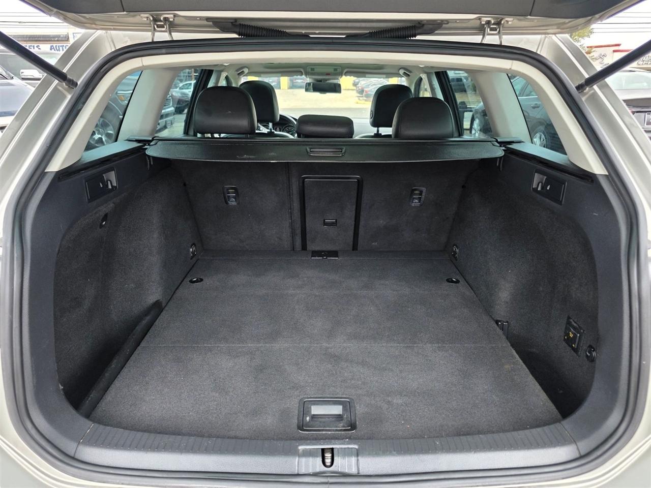 Volkswagen Golf SportWagen 4dr Auto TSI S 2016