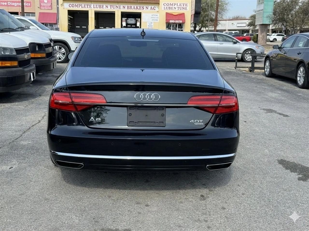 Audi A8 4dr Sdn 4.0T 2015