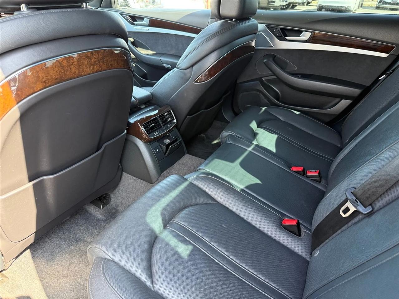 Audi A8 4dr Sdn 4.0T 2015