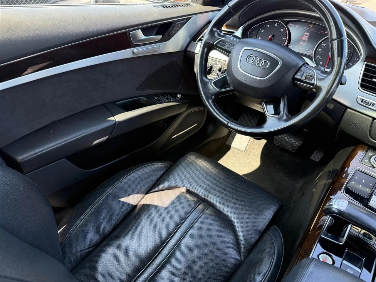 Audi A8 4dr Sdn 4.0T 2015