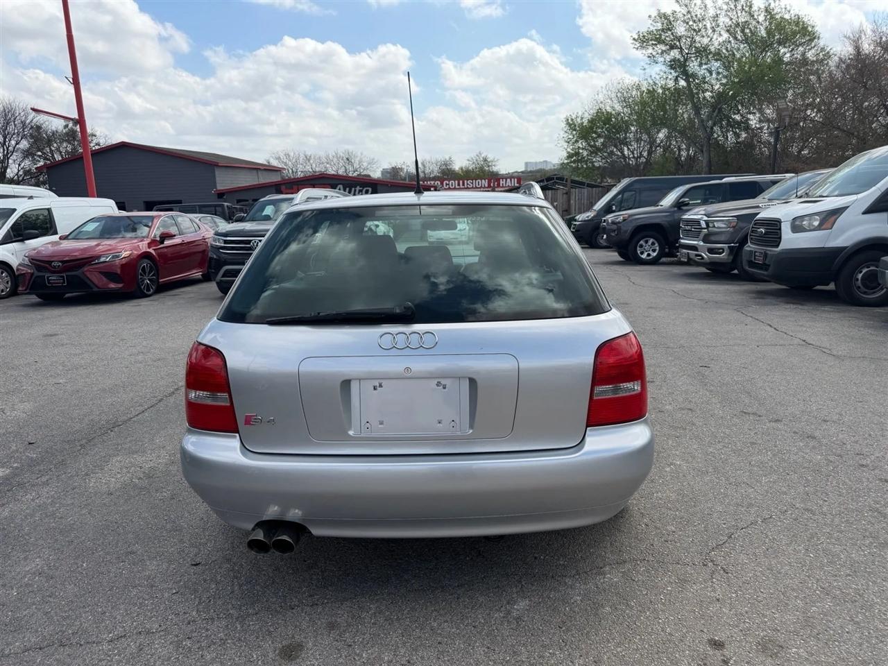 Audi S4 5dr Wgn Avant Quattro AWD Auto 2001