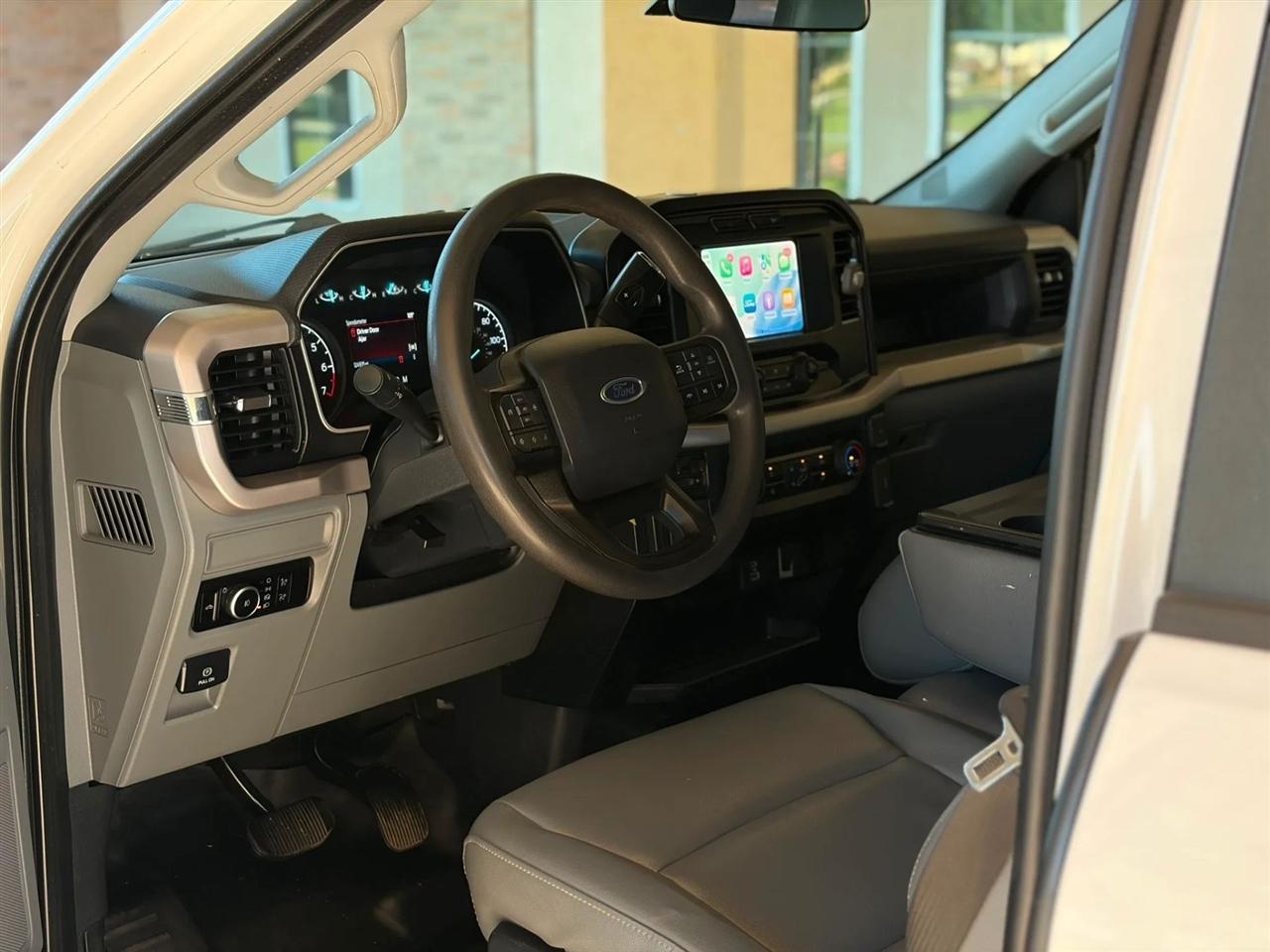 Ford F-150 Lariat 2WD SuperCrew 5.5' Box 2023
