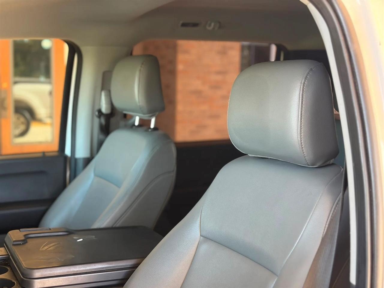 Ford F-150 Lariat 2WD SuperCrew 5.5' Box 2023
