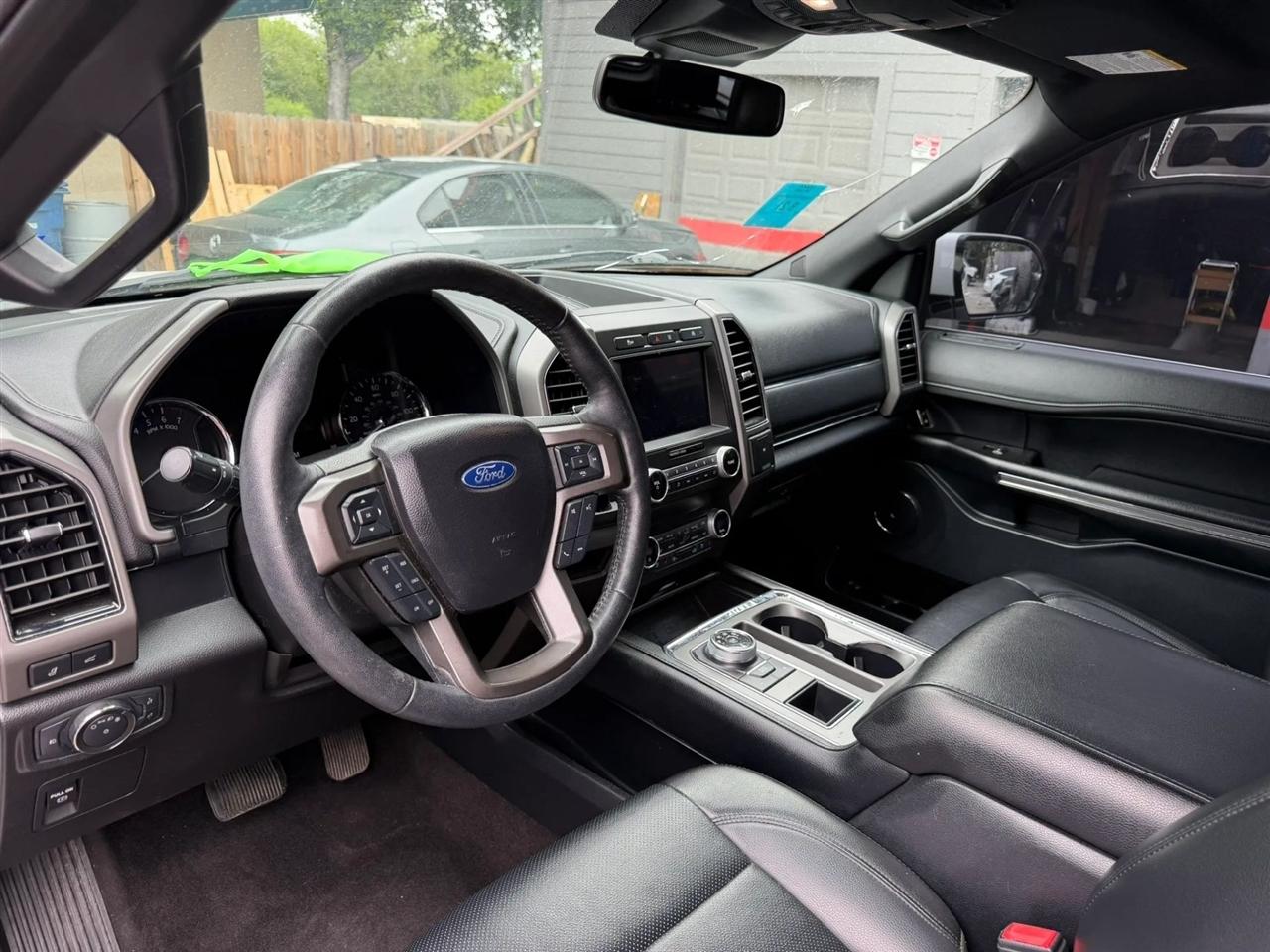 Ford Expedition XLT 4x2 2020