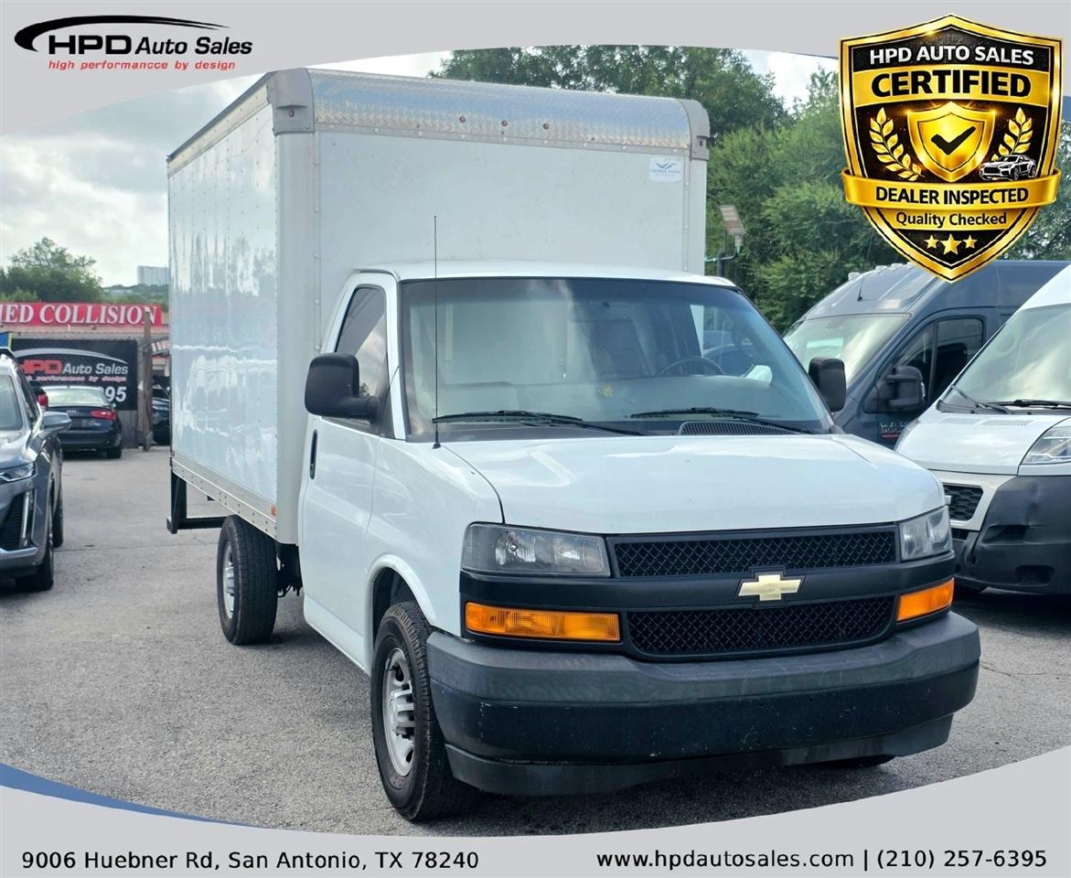2018 Chevrolet Express Commercial Cutaway 3500 Van 139"