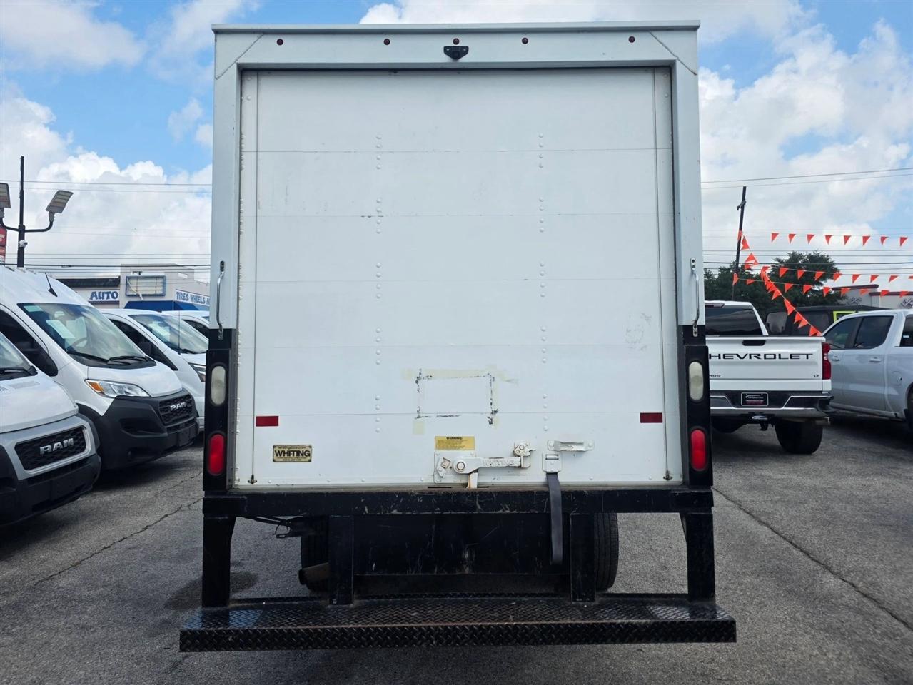 Chevrolet Express Commercial Cutaway 3500 Van 139" 2018