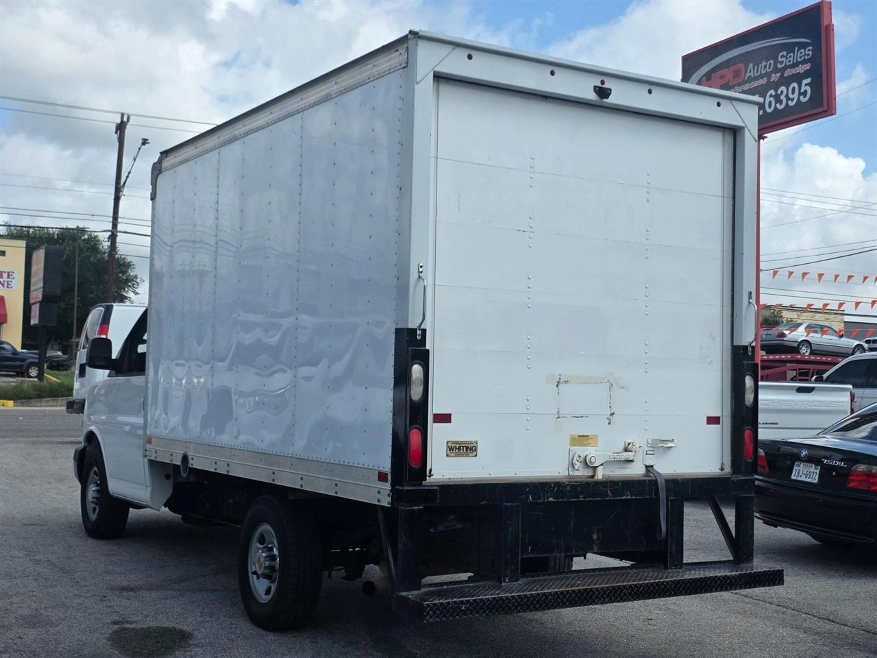 Chevrolet Express Commercial Cutaway 3500 Van 139" 2018