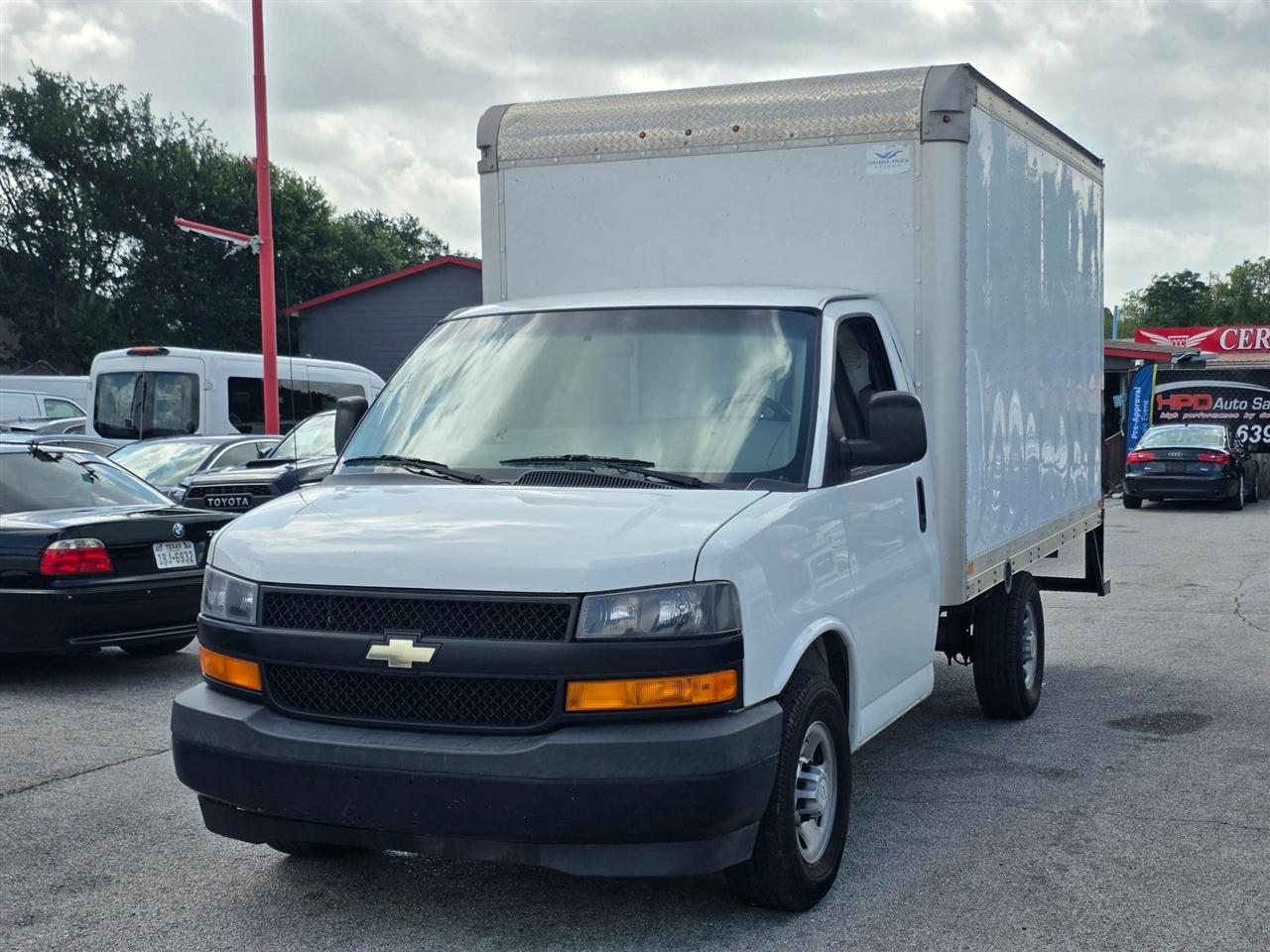 Chevrolet Express Commercial Cutaway 3500 Van 139" 2018