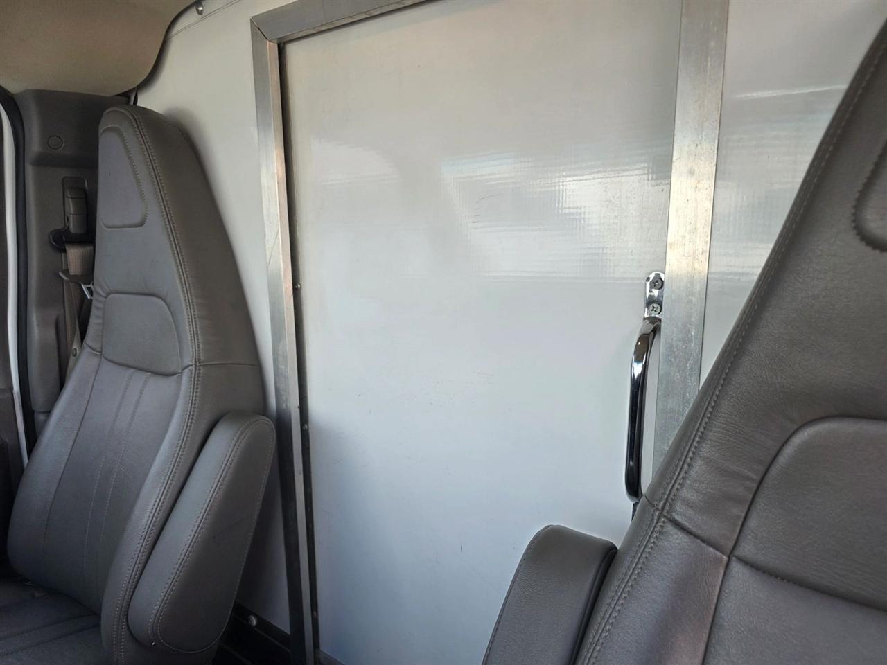 Chevrolet Express Commercial Cutaway 3500 Van 139" 2018