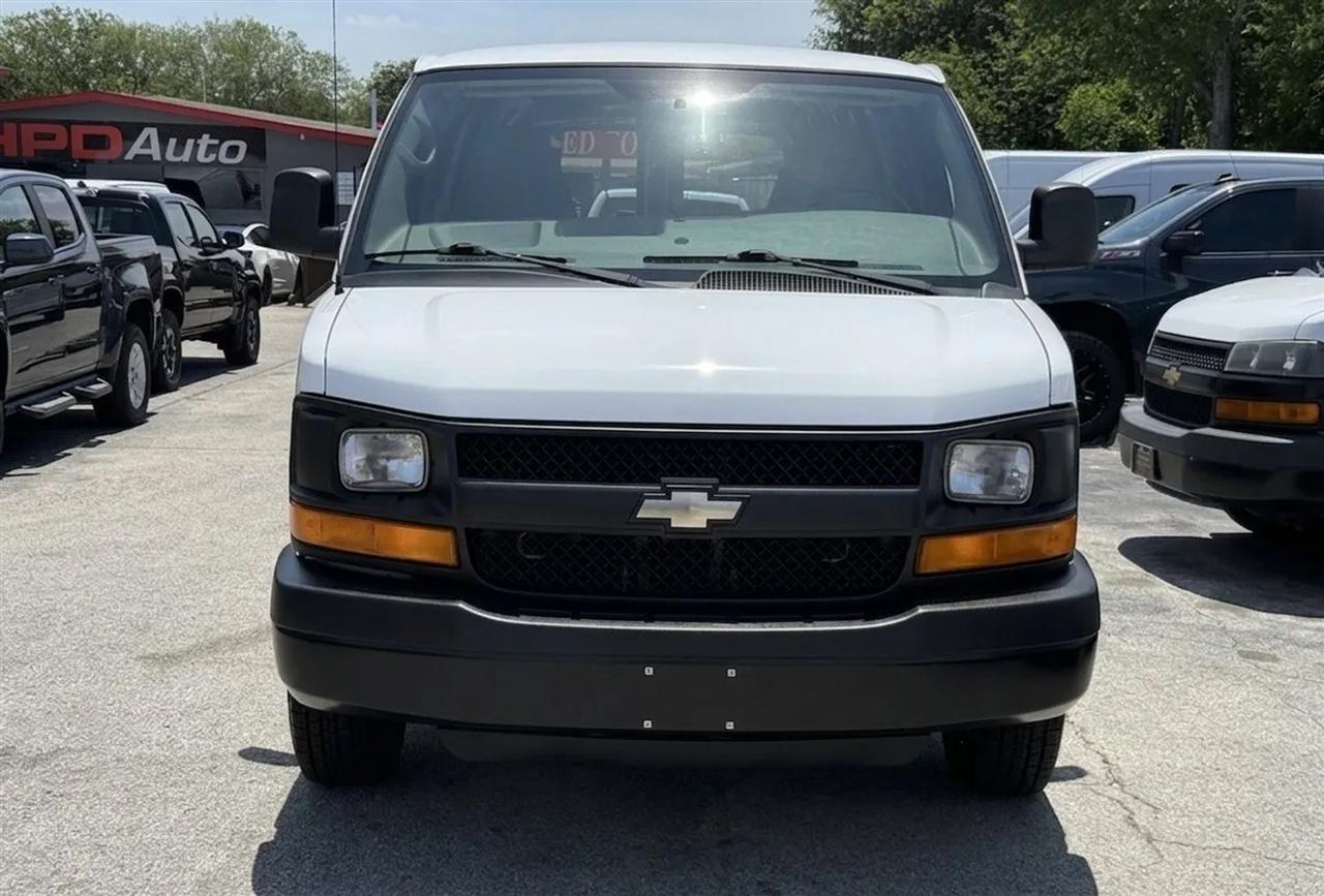 Chevrolet Express Cargo Van RWD 2500 135" 2013