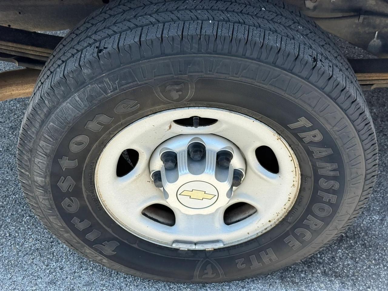 Chevrolet Express Cargo Van RWD 2500 135" 2013